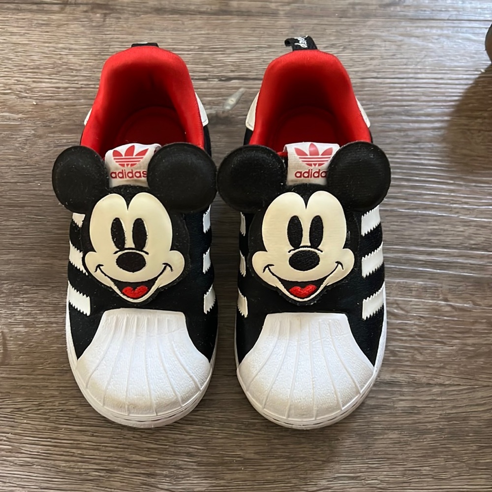 Toddler Boy Disney Mickey Mouse Adidas Sneakers